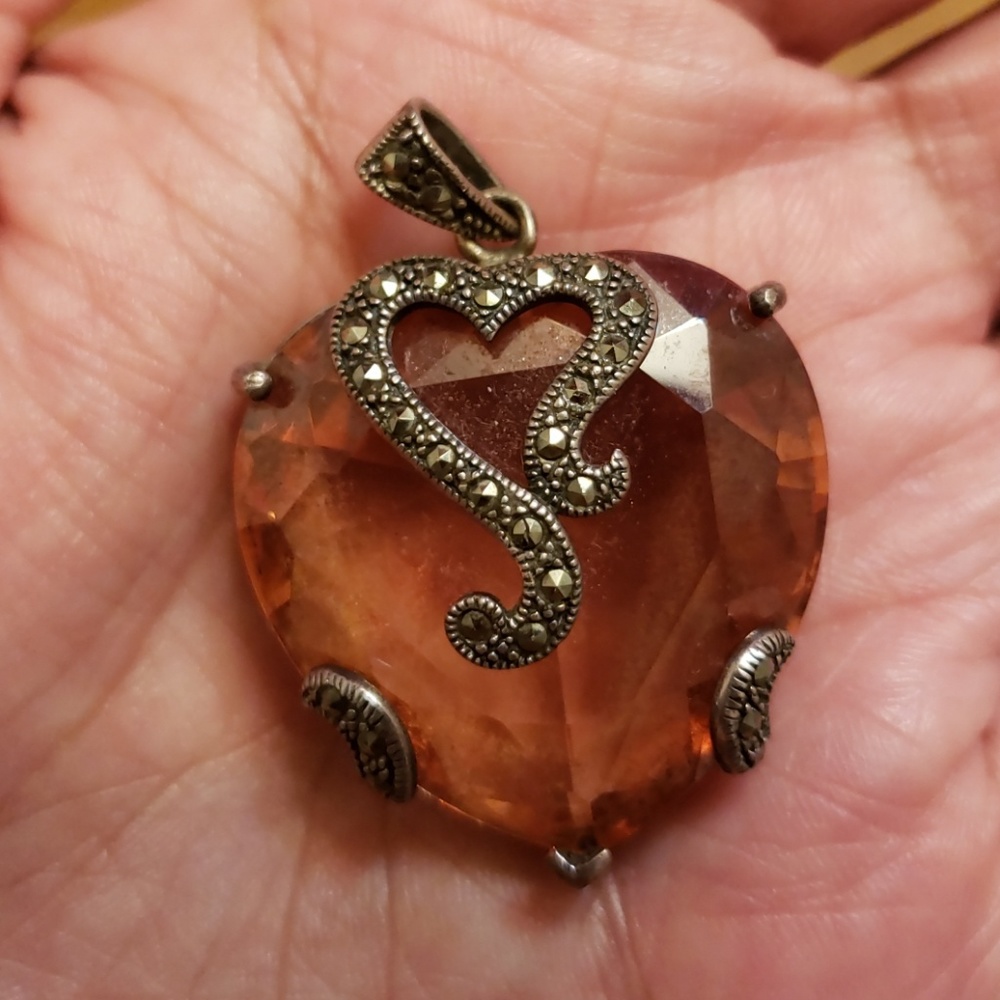 Amber Romance heart pendant!